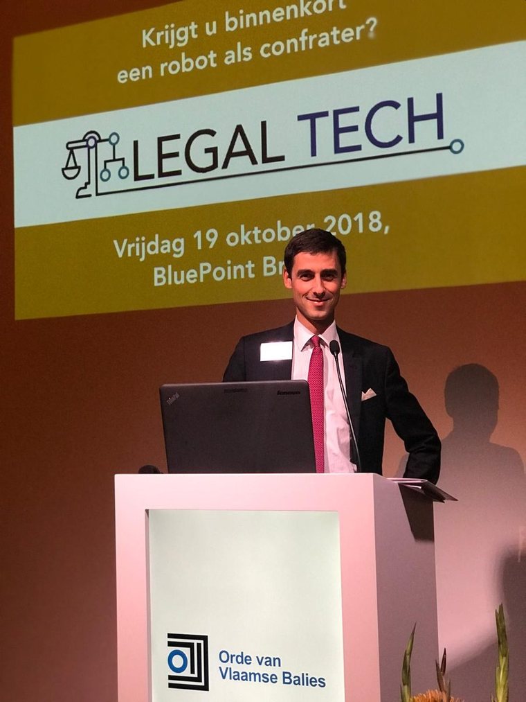 Yves d'Audiffret au pupitre du Legal Tech Congres de l'Orde van Vlaamse Balies, le 19 octobre 2018 à Bruxelles